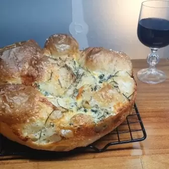 focaccia Gorgonzola e Vinho